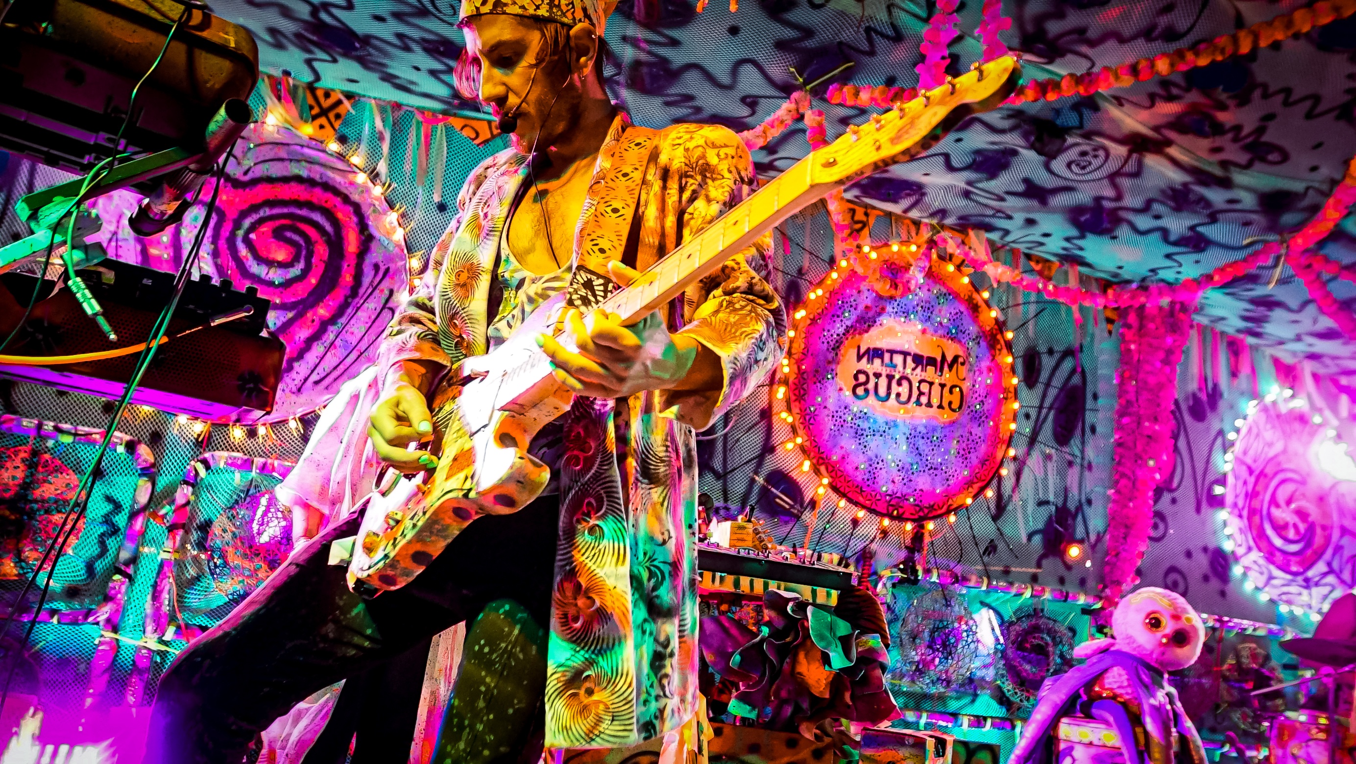 Psychedelic guitarist